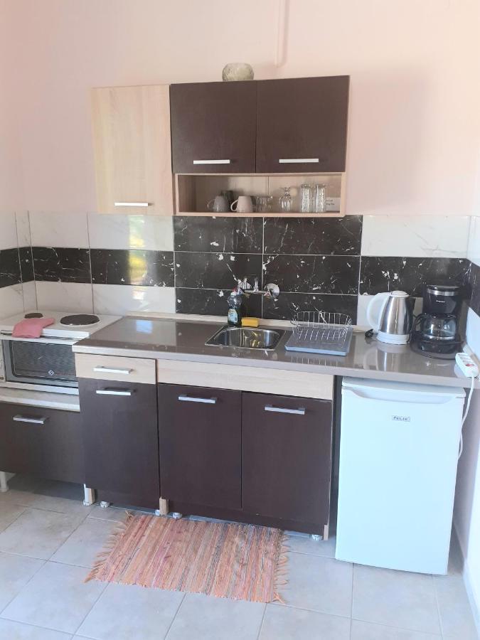 Issos Apartments Agios Georgios  Zewnętrze zdjęcie
