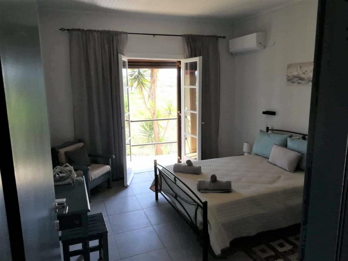 Issos Apartments Agios Georgios  Zewnętrze zdjęcie